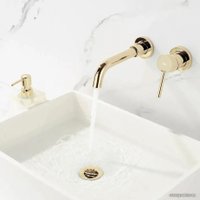 Смеситель Rea Lungo Long B0370 (светлое золото)