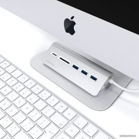 USB-хаб  Satechi USB-C Combo Hub ST-TCHCRS (серебристый)