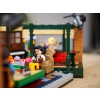 Конструктор LEGO Ideas 21319 Центральная кофейня