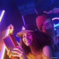 Беспроводная колонка Divoom Mocha (красный)