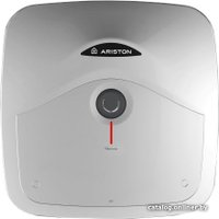 Накопительный электрический водонагреватель над мойкой Ariston Andris R 10