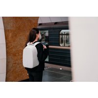 Городской рюкзак XD Design Bobby Hero Spring (светло-серый)