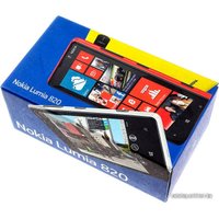 Телефон Nokia Lumia 820