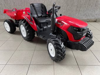 Электротрактор Baby Driver Трактор John Deere с эл. прицепом, лопатой R444 (красный)