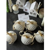 Ароматическая свеча 23.lucerna Витой гипсовый шар (аромат Sparkle Time)