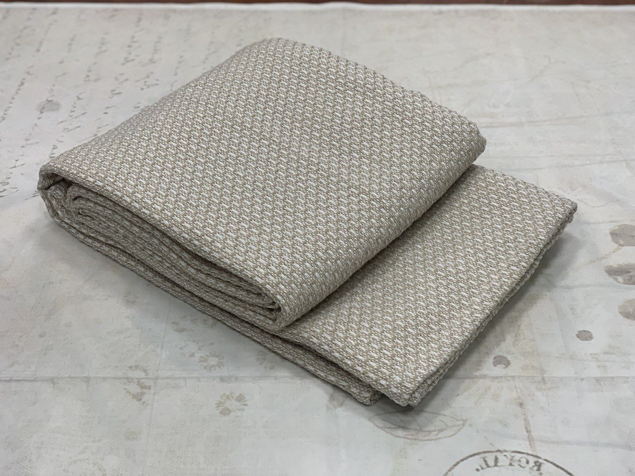 

Плед Vladi Валенсия Boucle Reps 200x220 50201 (белый/песочный)