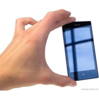 Телефон Nokia Lumia 520