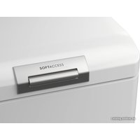 Стиральная машина с вертикальной загрузкой Electrolux EW8T3R562