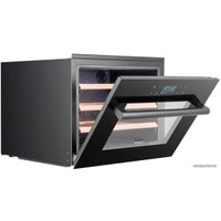 Винный шкаф Temptech OZ45SBTOP