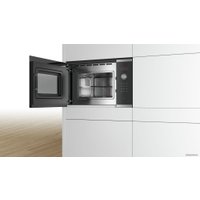 Микроволновая печь Bosch BEL523MS0