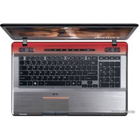 Игровой ноутбук Toshiba Qosmio X775-Q7170 (PSBY5U-03N01P)