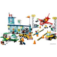 Конструктор LEGO Juniors 10764 Городской центральный аэропорт