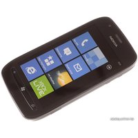 Телефон Nokia Lumia 710