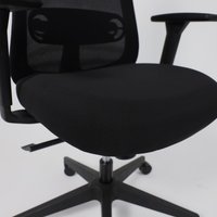 Офисное кресло AksHome Gem (сетка/ткань, черный/черный полиамид)