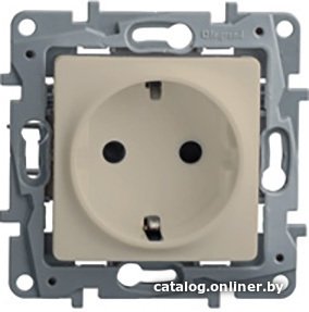 Розетка Legrand Etika 6 723 21 (слоновая кость)