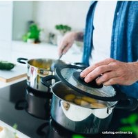 Кастрюля Fiskars Functional Form 1026578