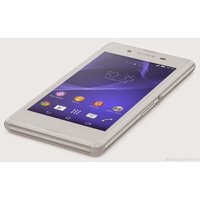 Телефон Sony Xperia E3