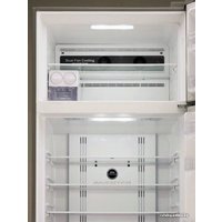 Холодильник Hitachi R-V722PU1XINX