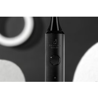 Электрическая зубная щетка Revyline RL 040 Black Rabbit Special Edition (черный)