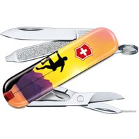 Мультитул Victorinox Classic Limited Edition 2020 Climb High 0.6223.L2004