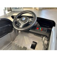 Электромобиль Baby Driver BMW i7 B111 (серый глянец)