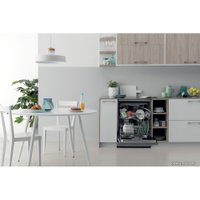 Отдельностоящая посудомоечная машина Indesit DFO 3T133 A F X