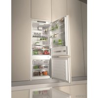 Холодильник Whirlpool SP40 801 EU