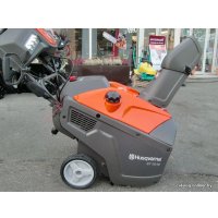 Снегоуборщик Husqvarna ST 121E