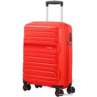 Чемодан-спиннер American Tourister Sunside Sunset Red 55 см