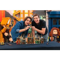 Конструктор LEGO Harry Potter 76457 Деревня Хогсмид – Коллекционное издание