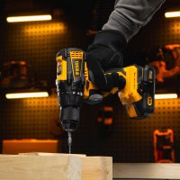 Дрель-шуруповерт Denzel BLDL-IB-18-0 26122 (без АКБ)