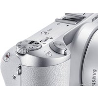 Беззеркальный фотоаппарат Samsung NX500 Kit 16-50mm