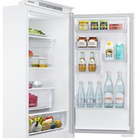 Холодильник Samsung BRB26603EWW/EF