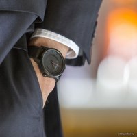 Умные часы Garmin Vivomove Classic Black with Leather Band [010-01597-10]