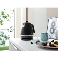 Электрический чайник DeLonghi Distinta Moments KBIN2001.BK
