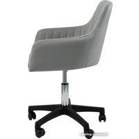 Офисное кресло AMI Босс (светло-серый)