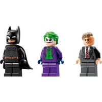Конструктор LEGO Batman 76303 Бэтмен на Тумблере против Двуликого и Джокера