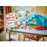 Конструктор LEGO Classic 11038 Яркая креативная коробка с кубиками