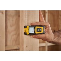 Лазерный дальномер Stanley STHT77100-0