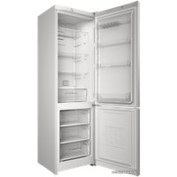Холодильник Indesit ITS 4200 W