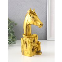 Статуэтка Sima-Land Бюст. Золотой конь с фонарем 10869658