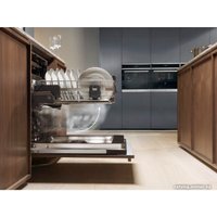 Встраиваемая посудомоечная машина Electrolux 900 ComfortLift EEC87400W