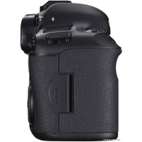 Зеркальный фотоаппарат Canon EOS 5D Mark III Kit 24-105 IS