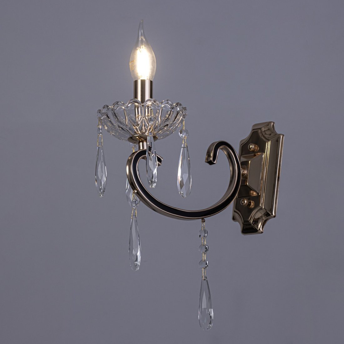 

Бра BayerLux Барнео 10530325 (золото)