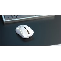 Игровая мышь Glorious Model D Minus Wireless (матовый белый)