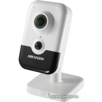 IP-камера Hikvision DS-2CD2423G0-IW (4 мм)