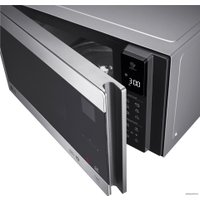 Микроволновая печь LG MW25R95CIS