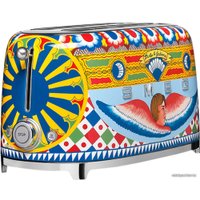 Тостер Smeg TSF02DGEU