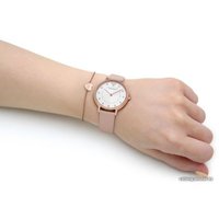 Наручные часы с украшением Emporio Armani AR80058