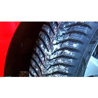 Зимние шины Kumho WinterCraft Ice WI31 225/40R19 93T (шипы)